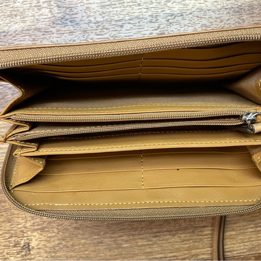 Leather Wristlet Wallet by Liz Claiborne - Picture 5 of 12